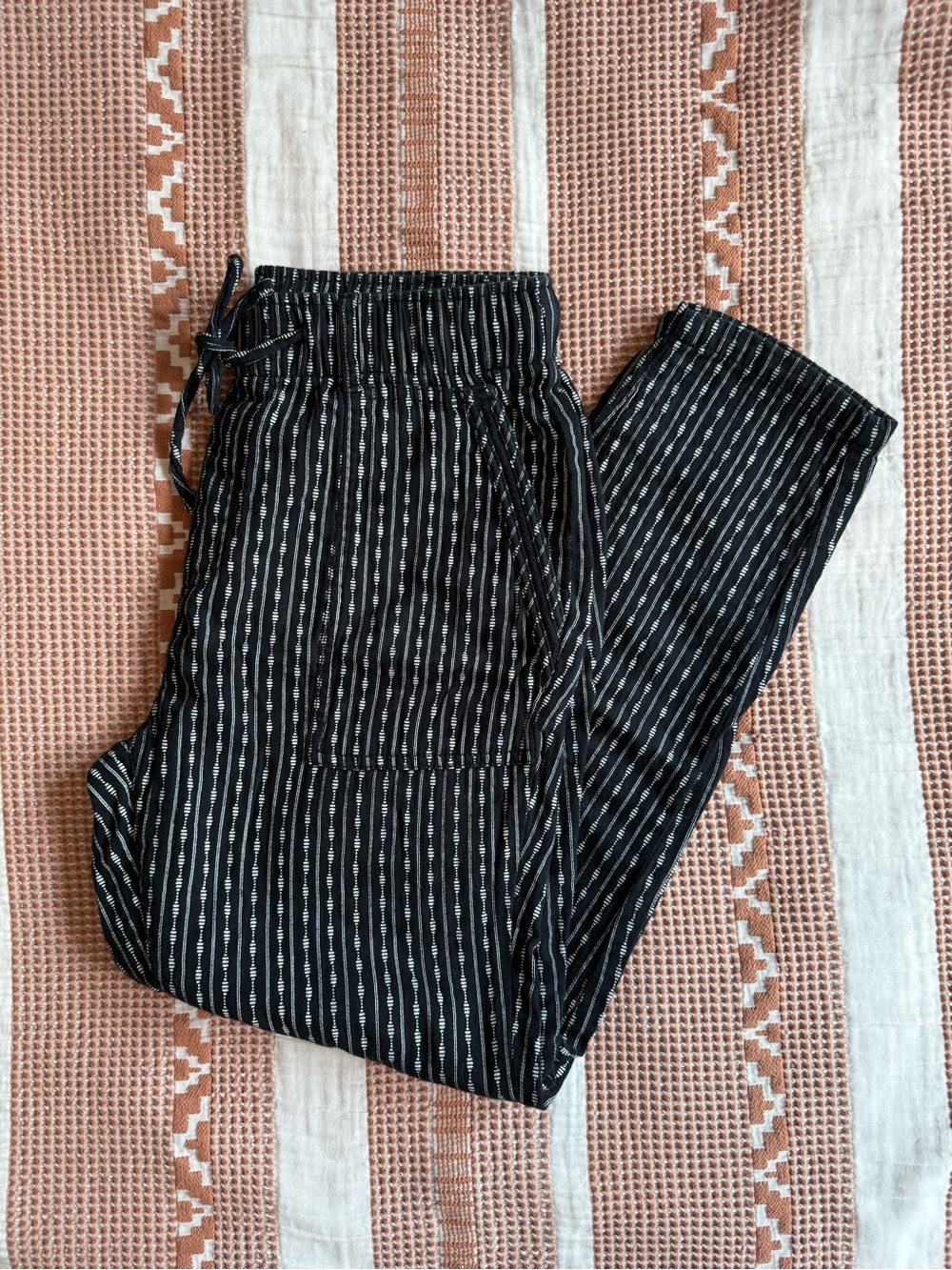 Old Navy Drawstring Pants